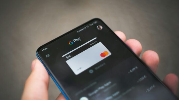 Czy Paypal akceptuje BLIK? Pełny przewodnik po płatnościach mobilnych.