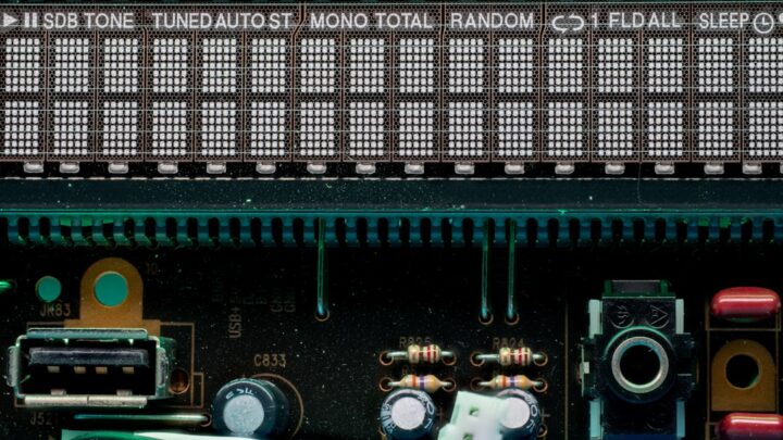 Jak zoptymalizować ustawienia BIOS/UEFI, aby komputer szybciej się uruchamiał? Praktyczne wskazówki dla użytkowników Windows