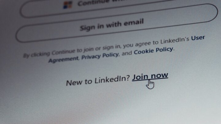 Jak skutecznie chronić się przed phishingiem? Bezpieczne praktyki w internecie i rozpoznawanie fałszywych wiadomości