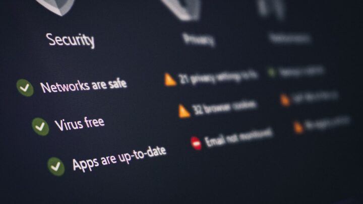 Jak uchronić się przed nowymi zagrożeniami w sieci? Praktyczne porady dotyczące bezpieczeństwa online dla użytkowników domowych.
