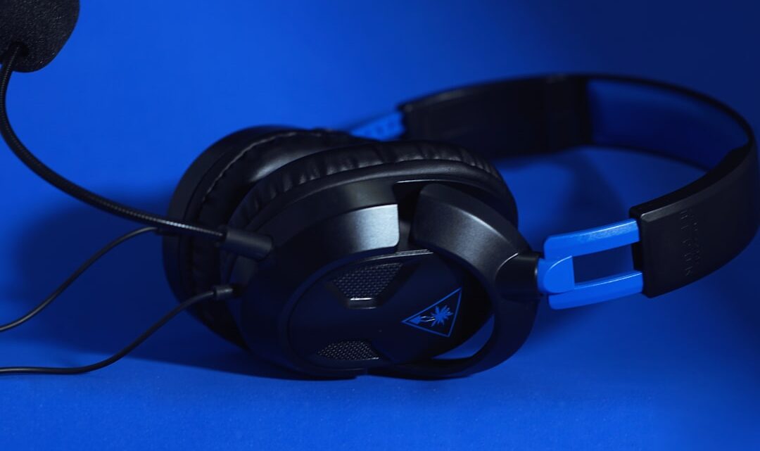 Jak wybrać optymalny zestaw słuchawkowy gamingowy z mikrofonem do gier na PC i konsoli Xbox? Porównanie funkcji i rekomendacje dla graczy.