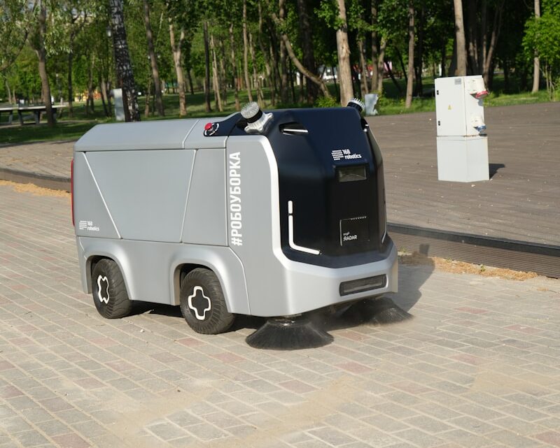 Co to jest sztuczna inteligencja i jak wpływa na codzienne życie? Praktyczny przewodnik po AI