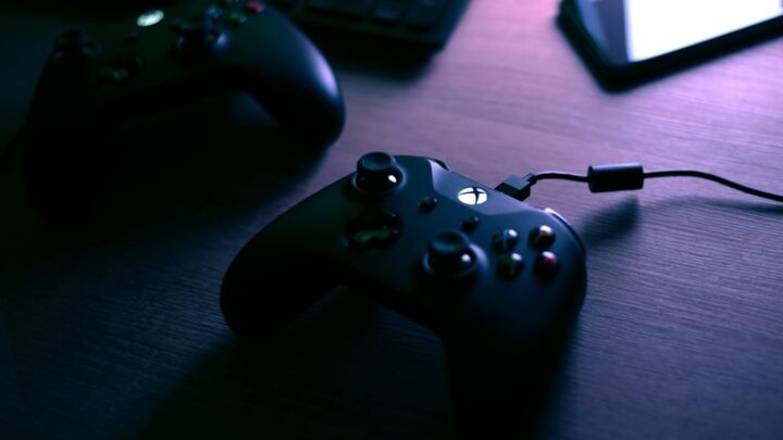 Jak skonfigurować kontroler Xbox Series X/S z komputerem PC i rozwiązać problemy z połączeniem? (Kategorie: Xbox, Komputery, Sprzęt)