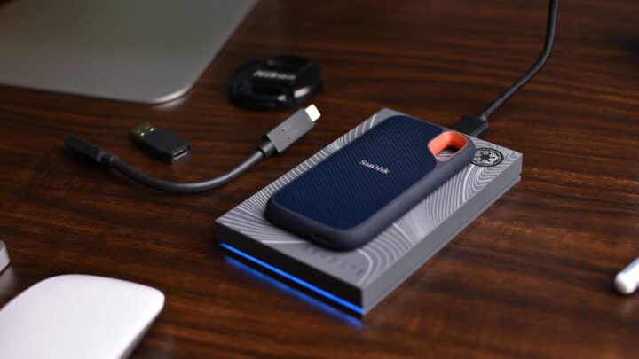 Jak wybrać i skonfigurować zewnętrzny dysk SSD (USB-C/Thunderbolt) dla maksymalnej szybkości transferu i kompatybilności z Windows, Mac i Android?