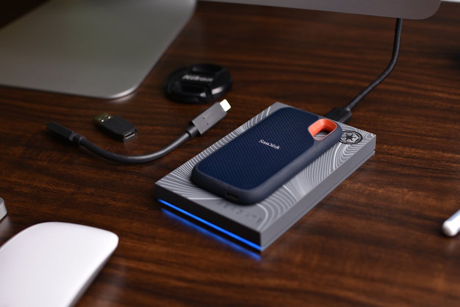 Jak wybrać i skonfigurować zewnętrzny dysk SSD (USB-C/Thunderbolt) dla maksymalnej szybkości transferu i kompatybilności z Windows, Mac i Android?