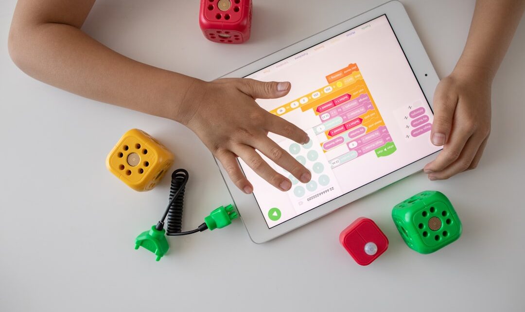 Programowanie dla dzieci: Najlepsze aplikacje i platformy do nauki kodowania dla najmłodszych (Minecraft, LEGO i inne)