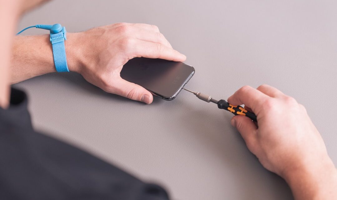 Jak wymienić głośnik lub mikrofon w smartfonie Android krok po kroku: Poradnik dla majsterkowiczów i oszczędnych użytkowników?