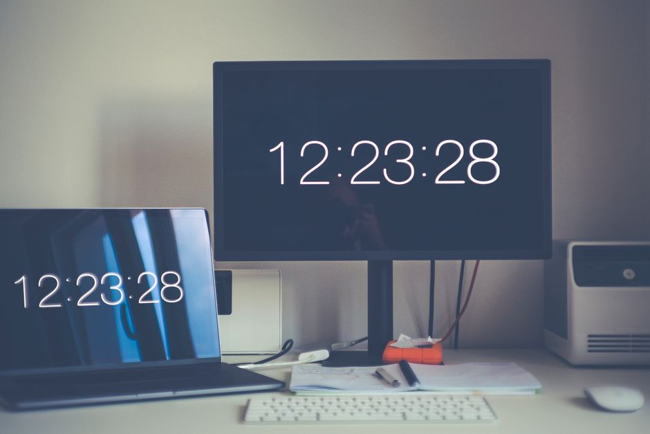 Optymalizacja systemu Windows 11 do pracy z wieloma wirtualnymi pulpitami: Organizacja przestrzeni i skróty dla zwiększenia efektywności?