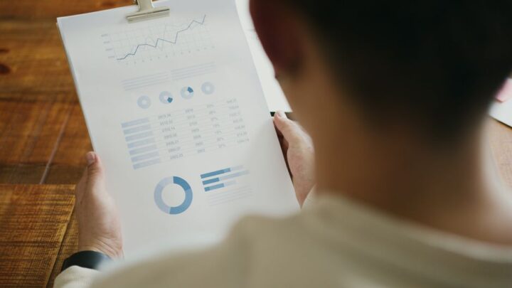 AI w pracy zdalnej: Automatyczne streszczenia spotkań