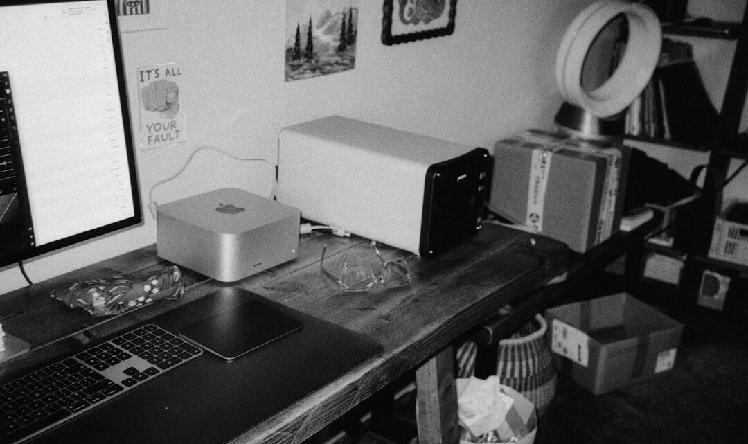 Jak skonfigurować domowy serwer plików NAS z recyklingowych części starego komputera (Windows/Linux): Krok po kroku do własnej chmury?