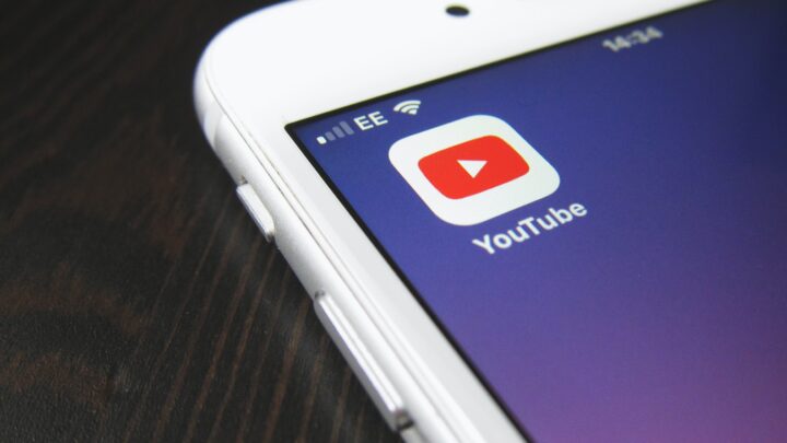 Mobile.porady-tech.pl: Jak słuchać YouTube na zablokowanym ekranie?