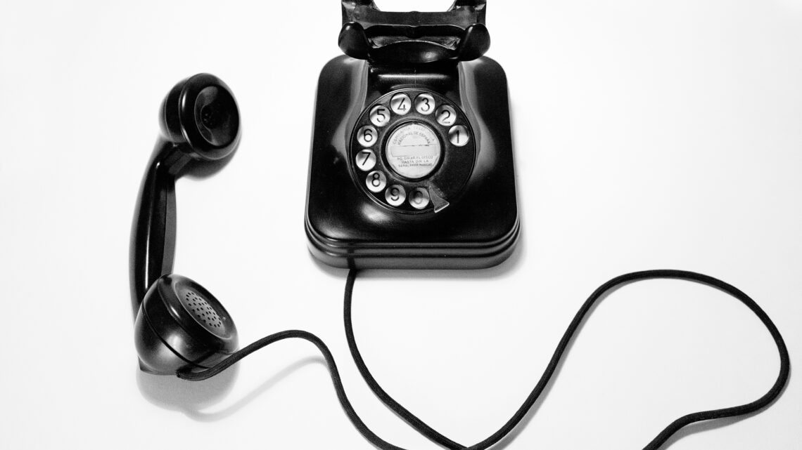 Mobile.porady-tech.pl: Co słyszy dzwoniący w tryb nie przeszkadzać?