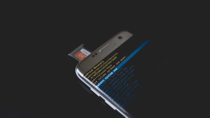 Jak przyspieszyć działanie telefonu z Androidem, który zaczął działać wolniej? Praktyczne wskazówki i triki.