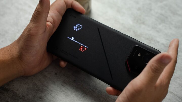 Custom ROMy na Androida: Czy warto rootować telefon? Zalety, wady i przewodnik dla zaawansowanych użytkowników.
