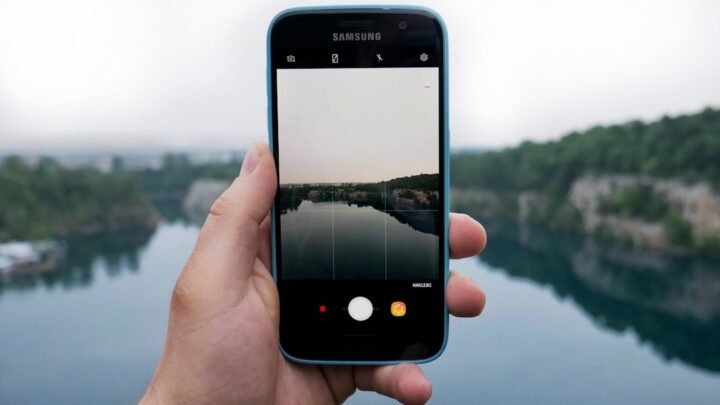 Jak wybrać smartfon z najlepszym aparatem do 1500 zł? Porównanie modeli i funkcji dla miłośników fotografii mobilnej