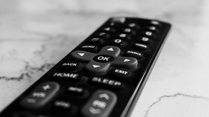 Jak wykorzystać telefon z Androidem jako uniwersalny pilot do telewizora i innych urządzeń smart home?