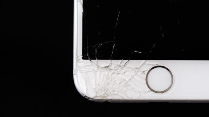 Najczęstsze problemy ze smartfonem (Android i iPhone) i szybkie rozwiązania: Przewodnik po diagnostyce i naprawie typowych usterek