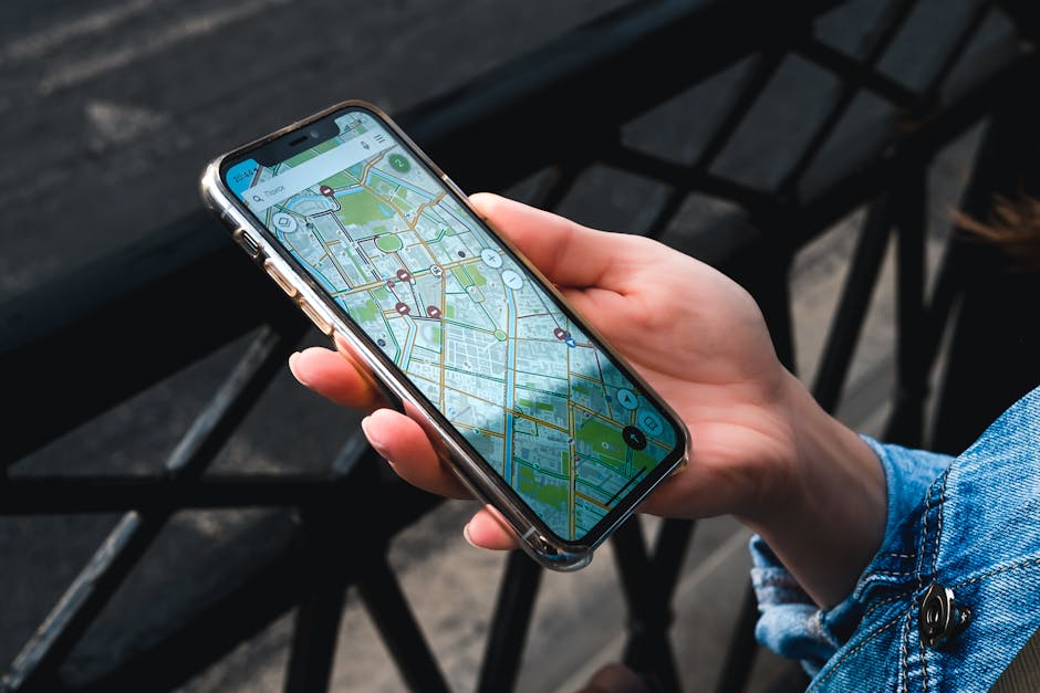 Smartfon w podróży: Niezbędne aplikacje, triki z internetem i ładowaniem, które ułatwią każdą wyprawę