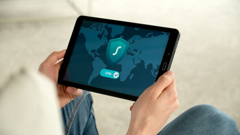 Co to jest i jak działa VPN na komputerze i smartfonie: Wybór najlepszego dostawcy i konfiguracja dla anonimowego przeglądania
