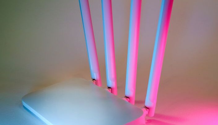 Jak skonfigurować sieć WiFi Mesh dla dużych domów i mieszkań: Rozwiązania eliminujące martwe strefy i zapewniające stabilne połączenie