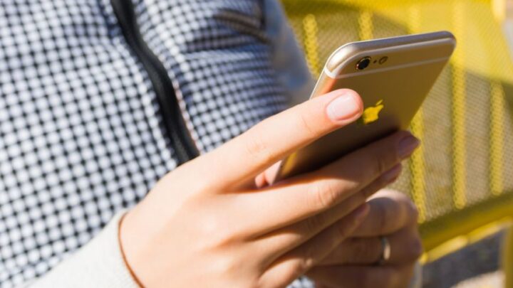 Jak bezpiecznie kupować i używać smartfonów z drugiego obiegu: Na co zwrócić uwagę przed zakupem i po nim?