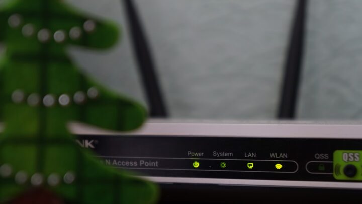 Jak wybrać i skonfigurować router WiFi z obsługą standardu WPA3 dla maksymalnego bezpieczeństwa sieci domowej w 2024 roku?