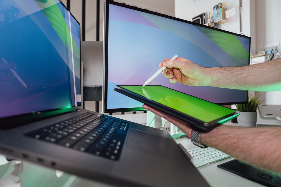 Jak podłączyć zewnętrzny ekran dotykowy do laptopa i RPi